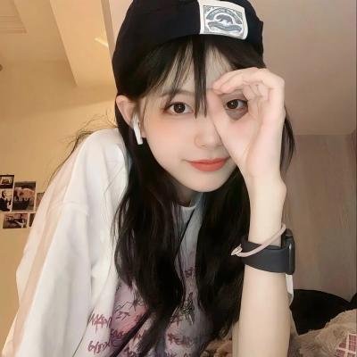 左撇子女人